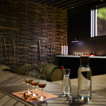 Auchentoshan Exclusive Whisky Tour and Single Cask Warehouse Tasting Experience